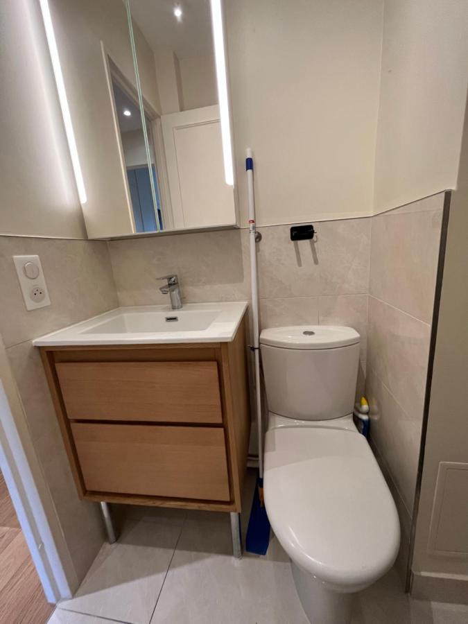 Dream Dwell Paris -Studio With Balcony 800M To Trocadero And Tour Eiffel Екстер'єр фото