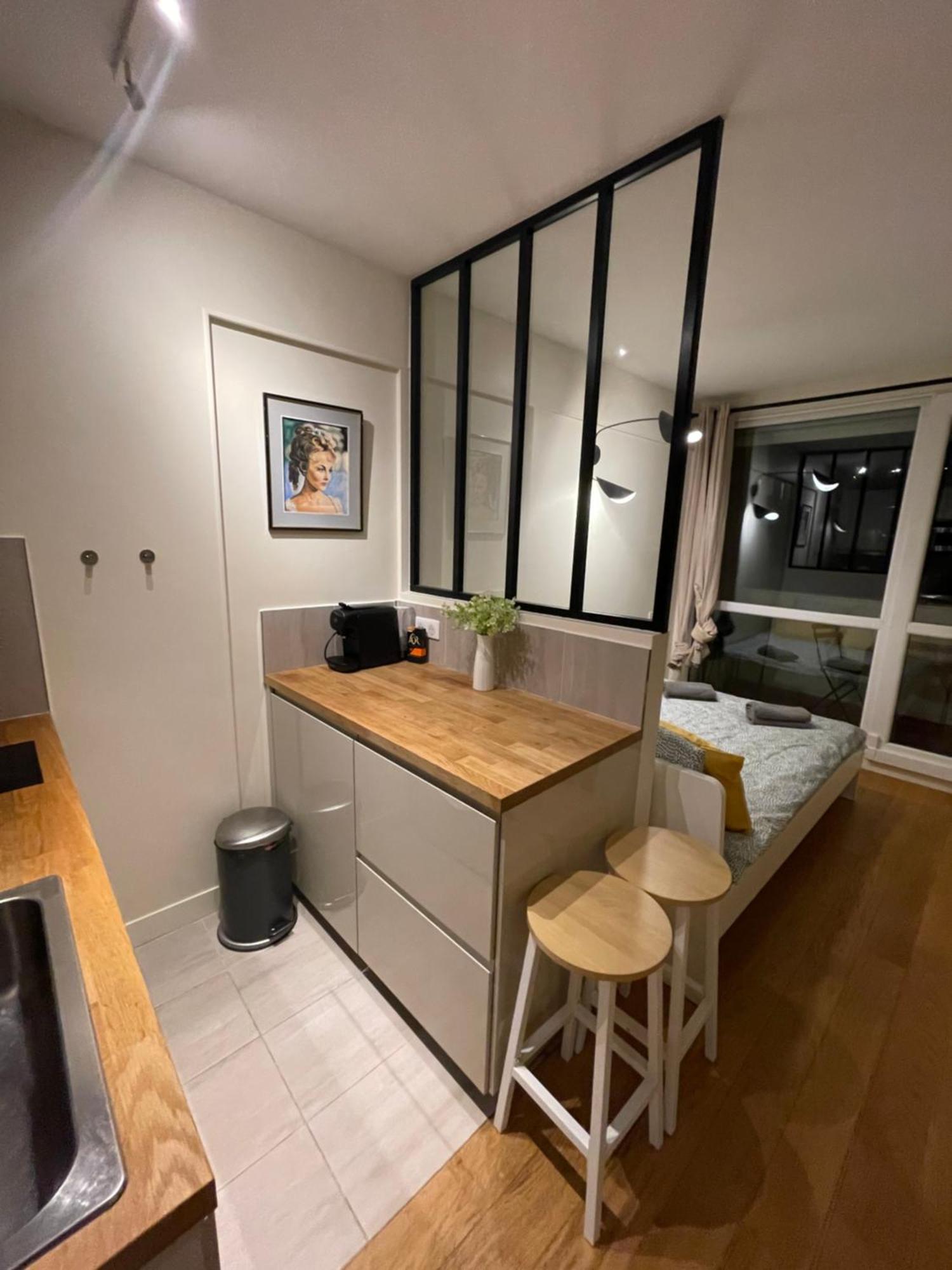 Dream Dwell Paris -Studio With Balcony 800M To Trocadero And Tour Eiffel Екстер'єр фото